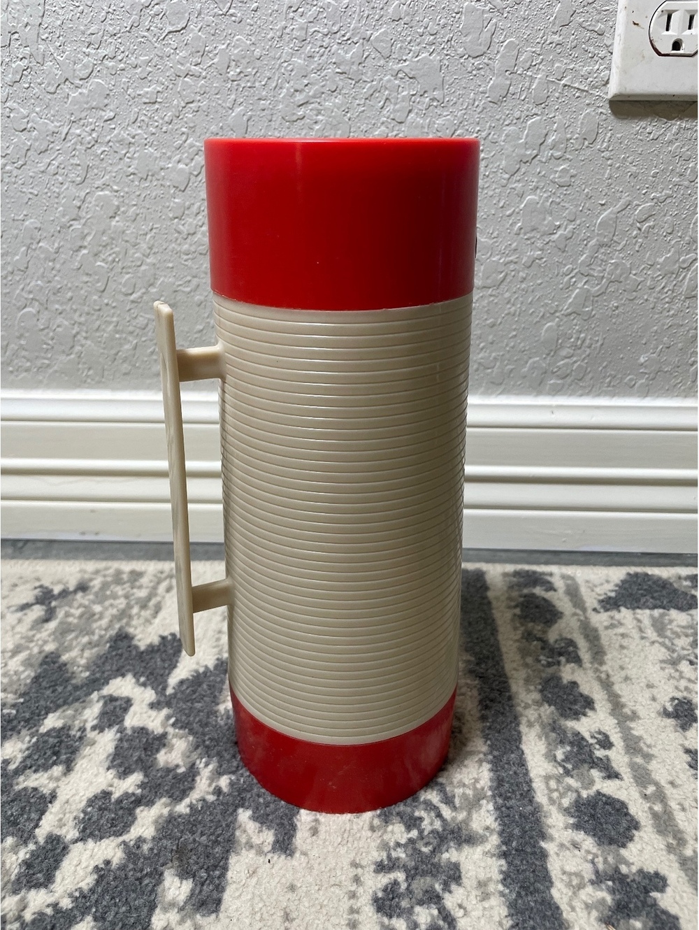 Aladdin’s hy-lo wide mouth tall 32 oz thermos 1970s vintage